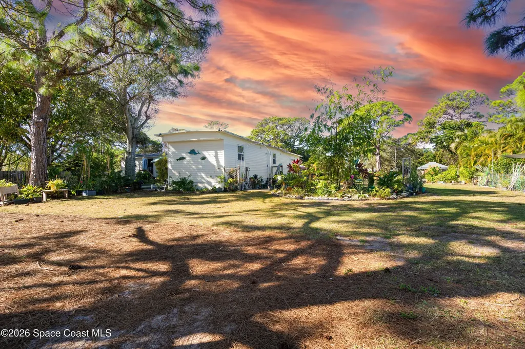 8280 Pine Ridge Trail Sebastian FL 32976