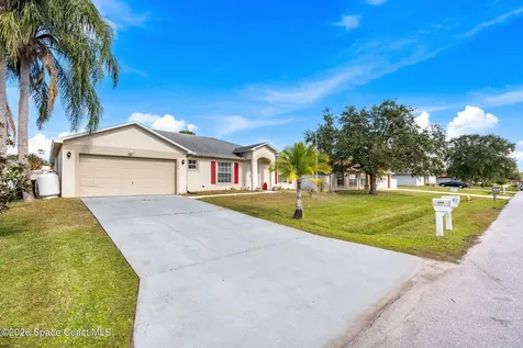 1543 Heartwellville Street NW Palm Bay FL 32907