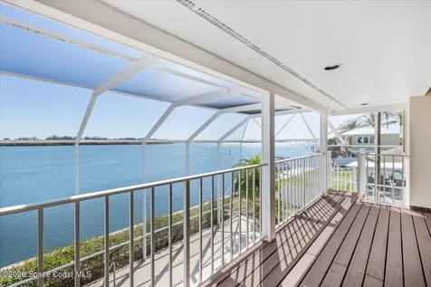 2 Sea Horse Lane Vero Beach FL 32960