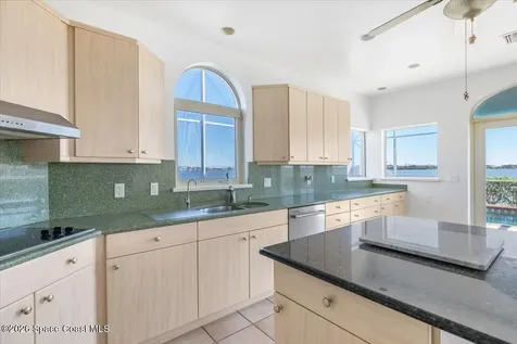 2 Sea Horse Lane Vero Beach FL 32960