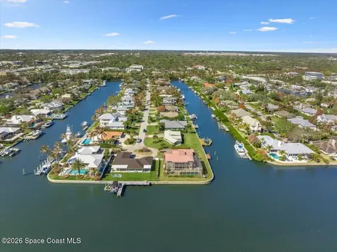2 Sea Horse Lane Vero Beach FL 32960