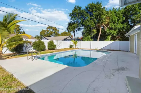 452 Laurie Street Melbourne FL 32935