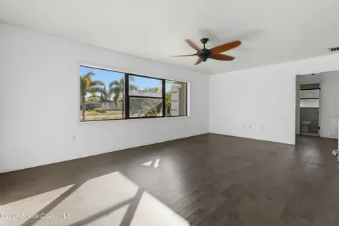 452 Laurie Street Melbourne FL 32935