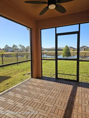 653 Old Country Road SE Palm Bay FL 32909