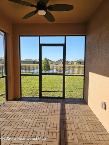 653 Old Country Road SE Palm Bay FL 32909