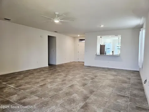 653 Old Country Road SE Palm Bay FL 32909