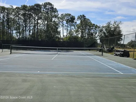 653 Old Country Road SE Palm Bay FL 32909