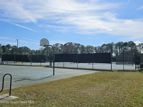 653 Old Country Road SE Palm Bay FL 32909