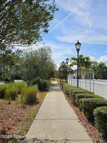 653 Old Country Road SE Palm Bay FL 32909