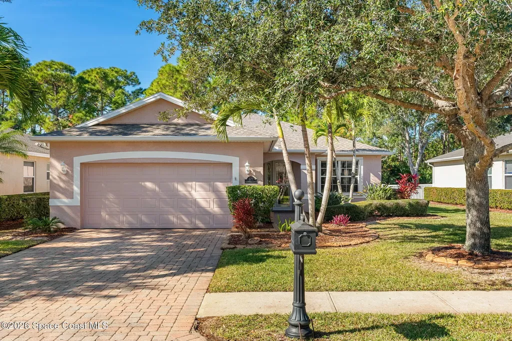 571 Gardendale Circle SE Palm Bay FL 32909