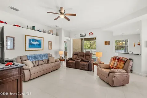 571 Gardendale Circle SE Palm Bay FL 32909