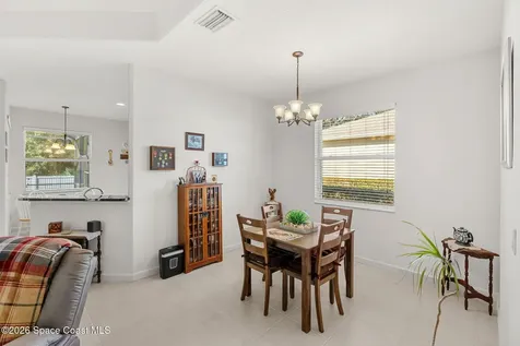 571 Gardendale Circle SE Palm Bay FL 32909