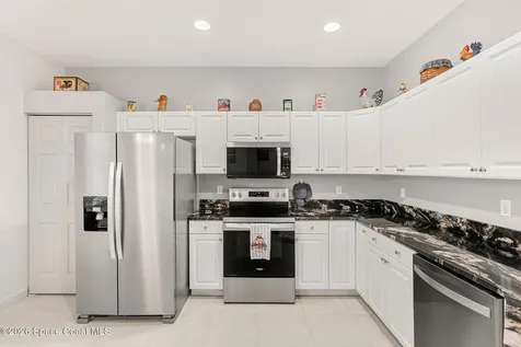 571 Gardendale Circle SE Palm Bay FL 32909