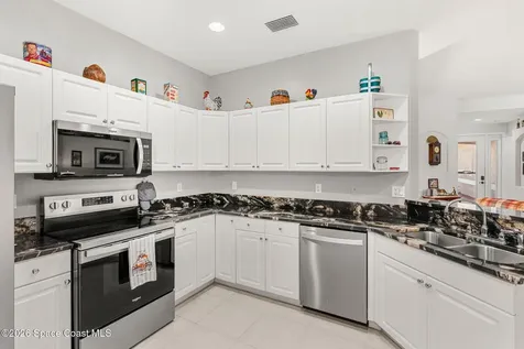 571 Gardendale Circle SE Palm Bay FL 32909
