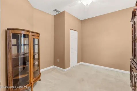 571 Gardendale Circle SE Palm Bay FL 32909