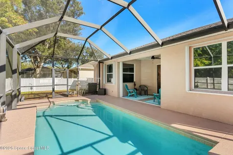 571 Gardendale Circle SE Palm Bay FL 32909