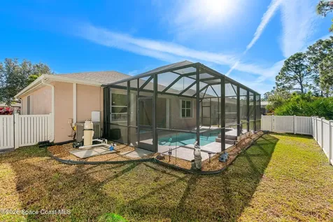571 Gardendale Circle SE Palm Bay FL 32909