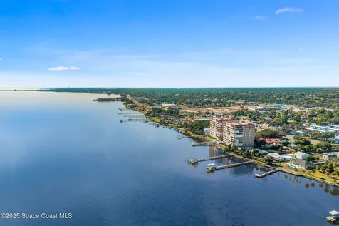 3205 S Washington Avenue Titusville FL 32780
