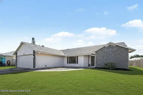 786 Hamm Street NW Palm Bay FL 32907