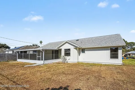 786 Hamm Street NW Palm Bay FL 32907
