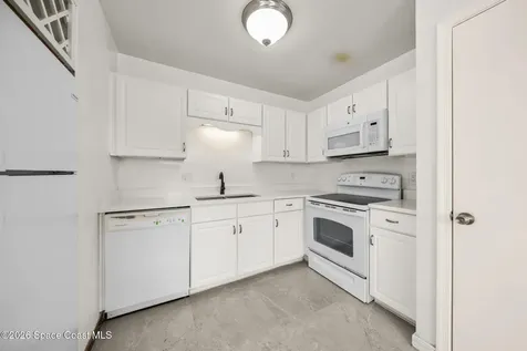 913 S Colonial Court Indian Harbour Beach FL 32937