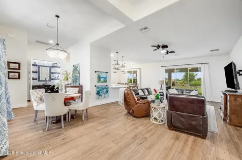 718 Yearling Trail Sebastian FL 32958