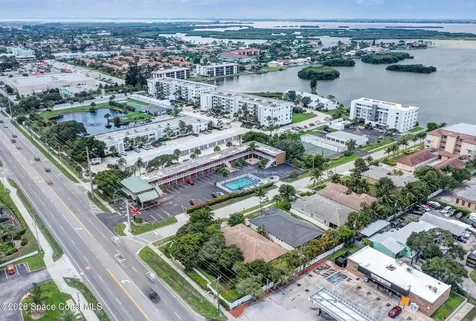 121 Seminole Lane Cocoa Beach FL 32931