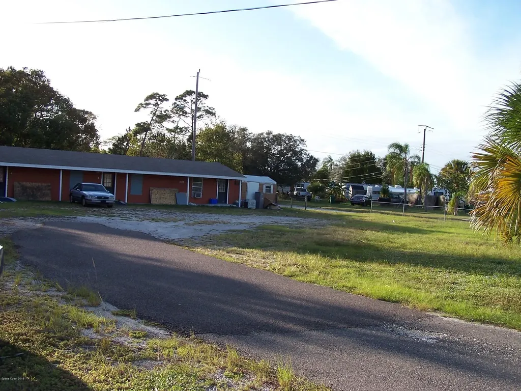 3172 Highway 1 Mims FL 32754