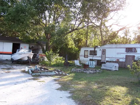 3172 Highway 1 Mims FL 32754