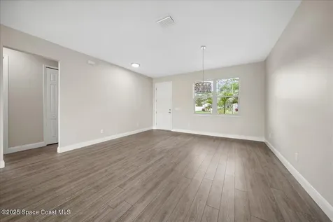 1035 Captiva Island Circle SW Palm Bay FL 32908