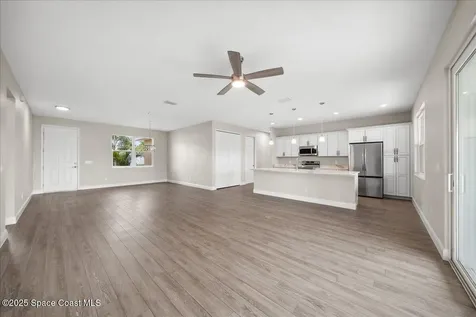 1035 Captiva Island Circle SW Palm Bay FL 32908