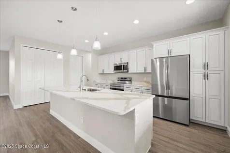 1035 Captiva Island Circle SW Palm Bay FL 32908