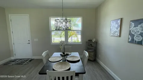 1035 Captiva Island Circle SW Palm Bay FL 32908