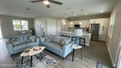1035 Captiva Island Circle SW Palm Bay FL 32908
