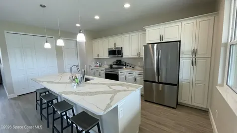 1035 Captiva Island Circle SW Palm Bay FL 32908