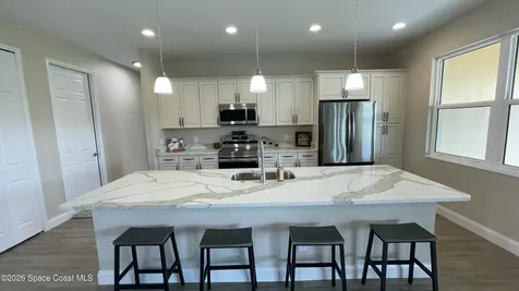 1035 Captiva Island Circle SW Palm Bay FL 32908