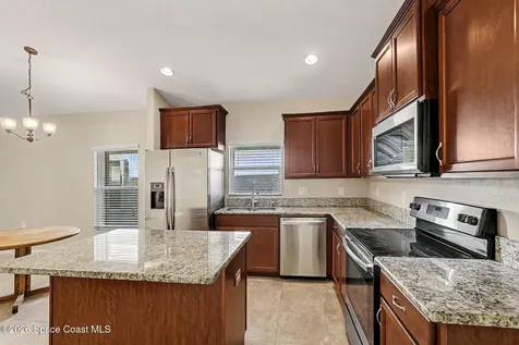 980 Dillard Drive SE Palm Bay FL 32909