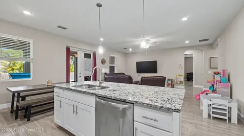 1835 Eugenia Court NW Palm Bay FL 32907