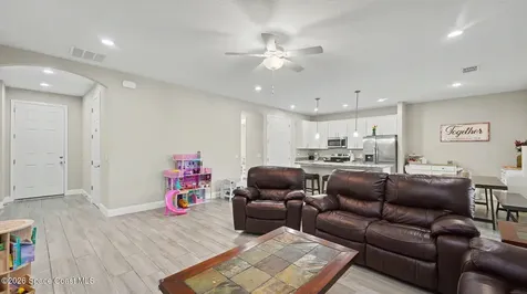 1835 Eugenia Court NW Palm Bay FL 32907