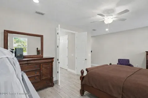 1835 Eugenia Court NW Palm Bay FL 32907