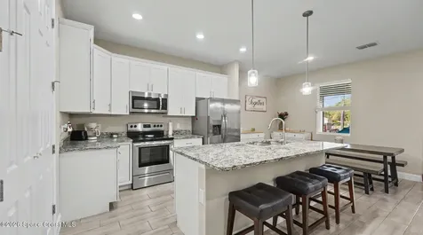 1835 Eugenia Court NW Palm Bay FL 32907
