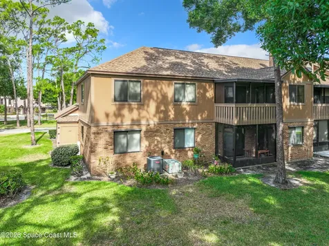 605 Saint Albans Court W Melbourne FL 32904