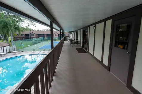 605 Saint Albans Court W Melbourne FL 32904