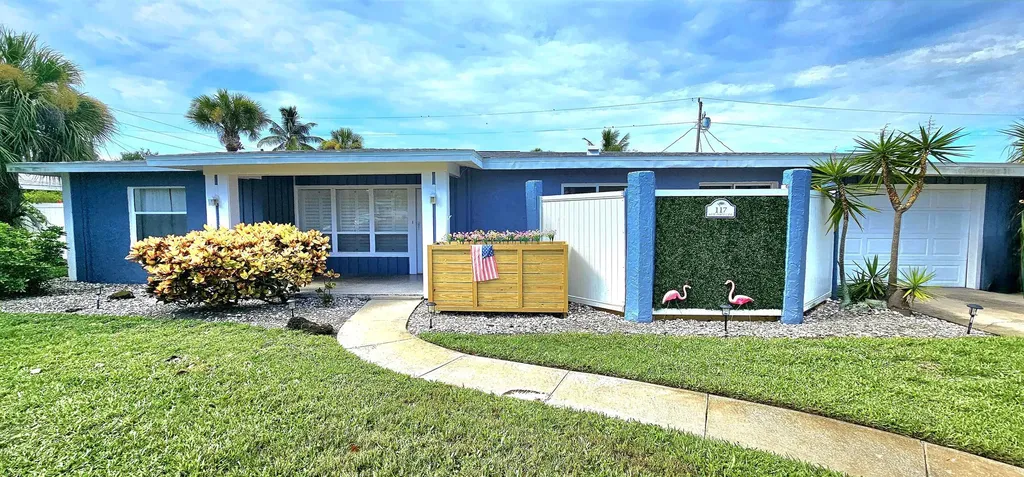 117 W Pasco Lane Cocoa Beach FL 32931