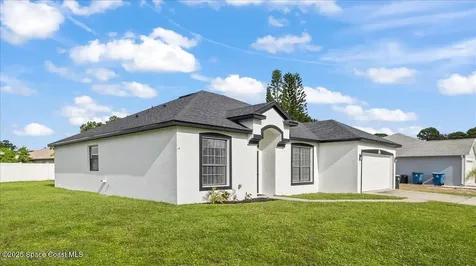 269 Olivick Circle NE Palm Bay FL 32907