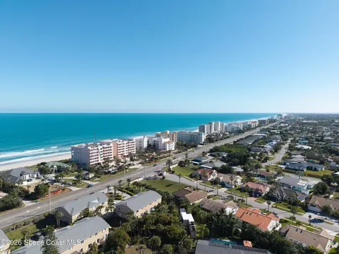 2230 Sunset Avenue Indialantic FL 32903