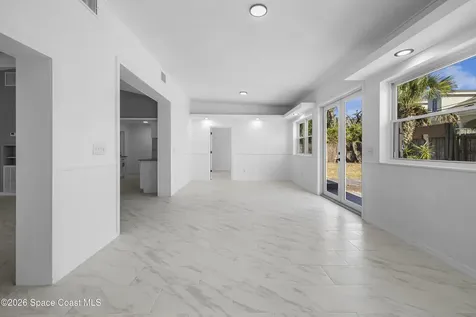 2230 Sunset Avenue Indialantic FL 32903