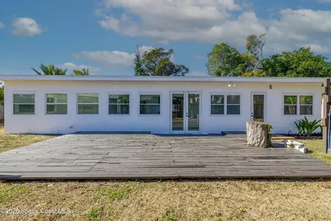 2230 Sunset Avenue Indialantic FL 32903
