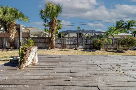 2230 Sunset Avenue Indialantic FL 32903
