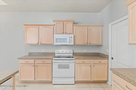 552 Wedge Court SE Palm Bay FL 32909
